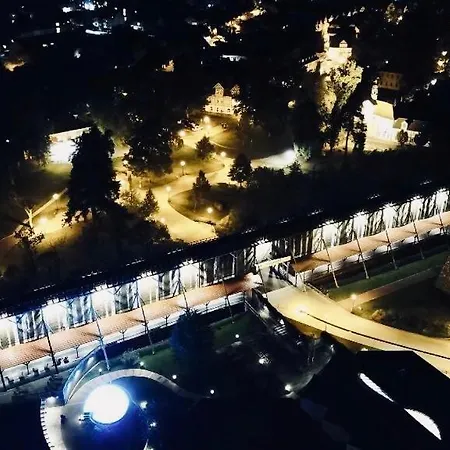 Cafe Feldmann & 酒店