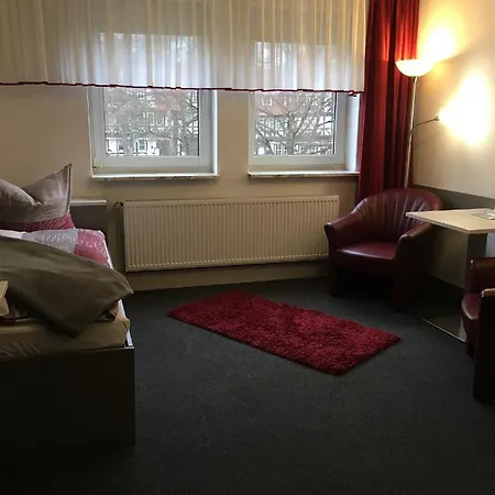 Hotel Cafe Feldmann & *